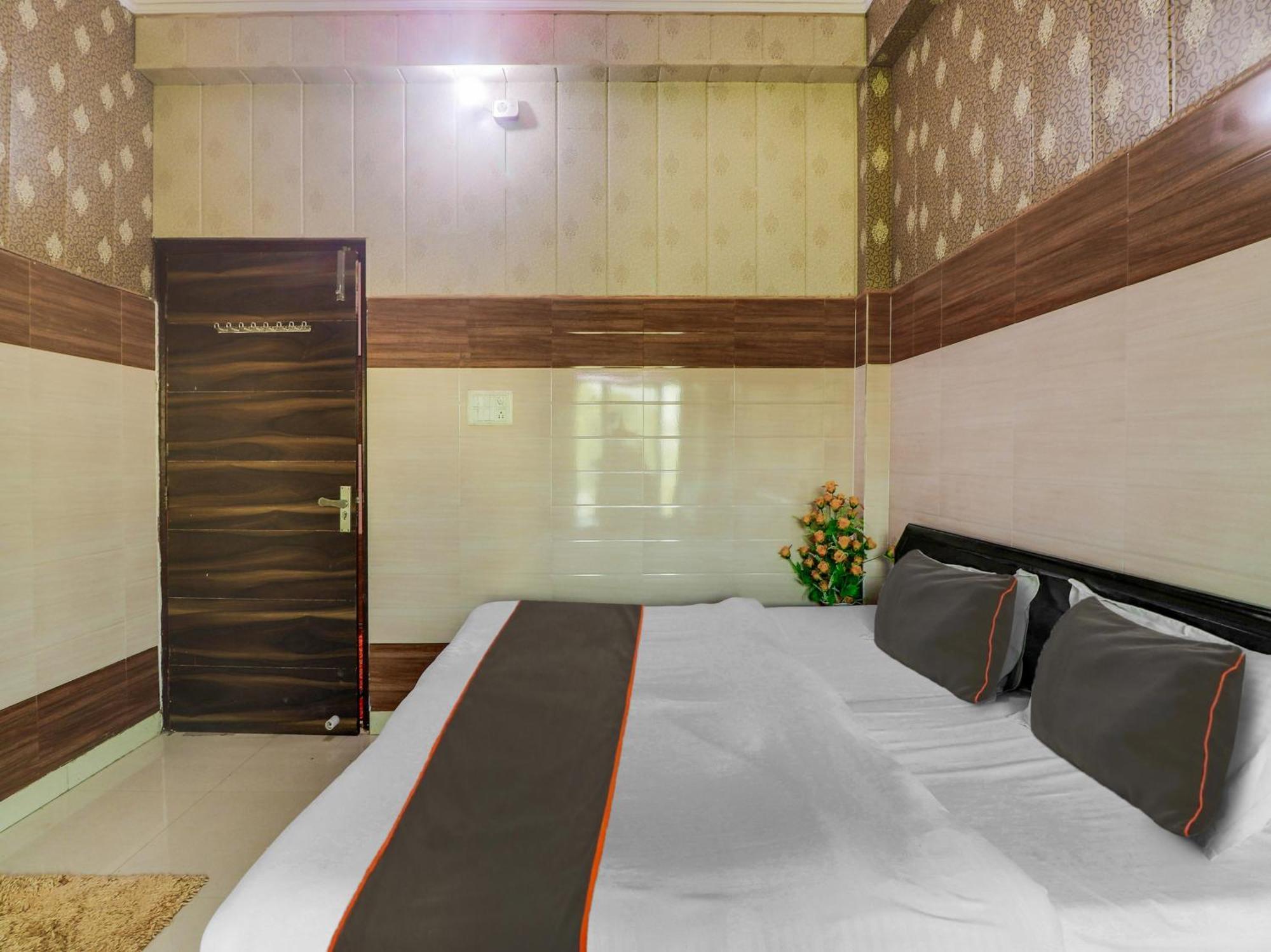 מלון Kashipur Collection O Paradise And Restaurant מראה חיצוני תמונה