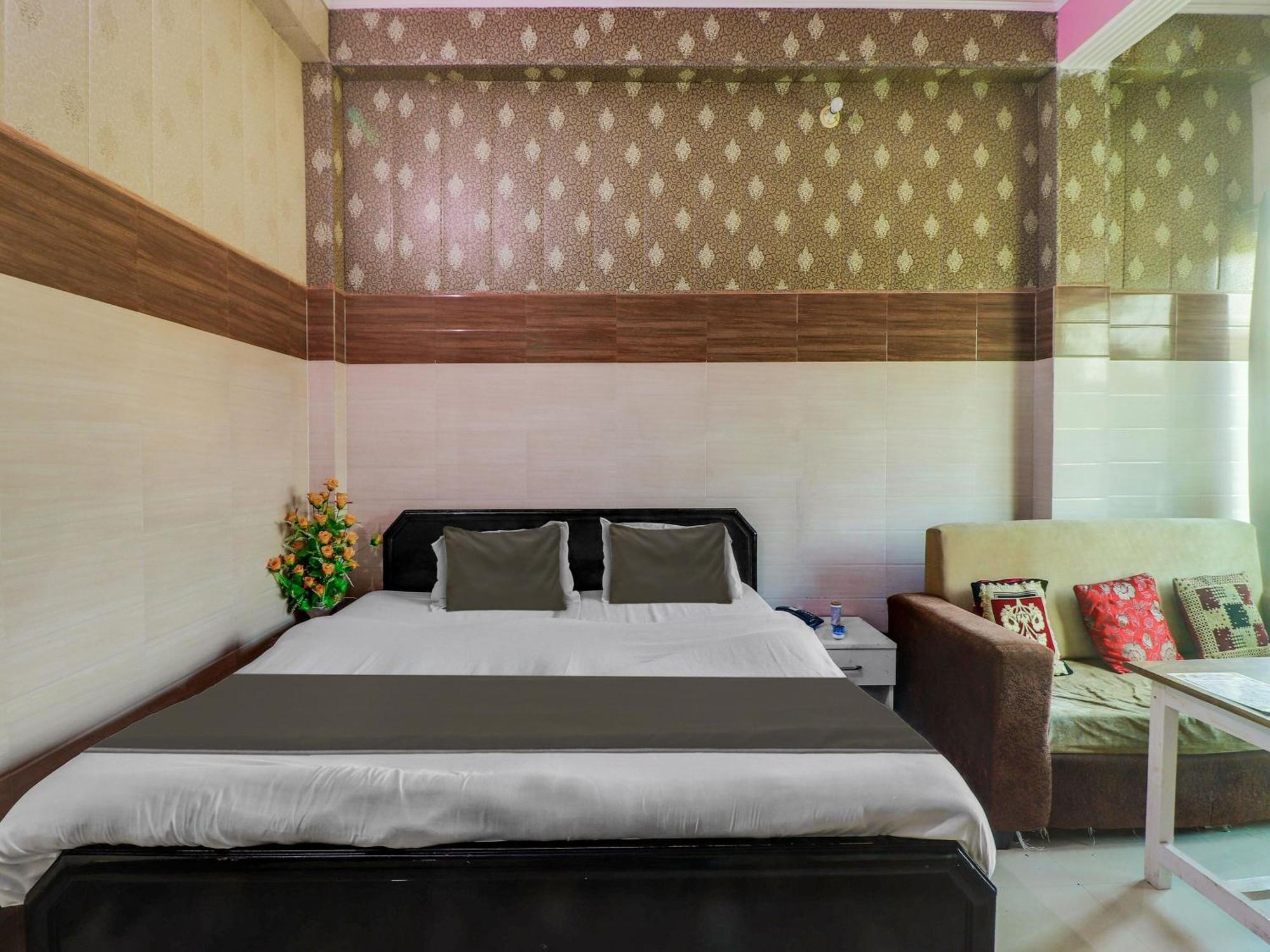 מלון Kashipur Collection O Paradise And Restaurant מראה חיצוני תמונה